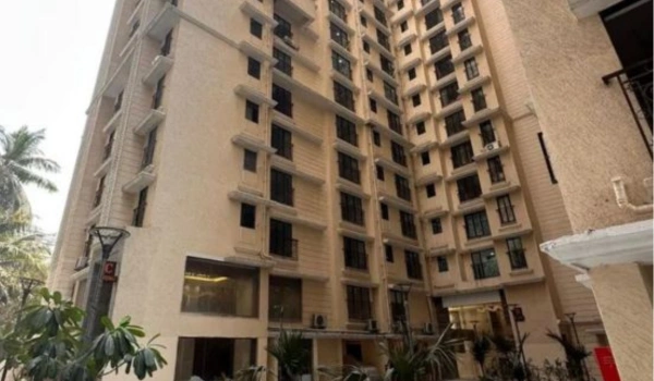 PG in MIDC with food, PG near MIDC industrial area